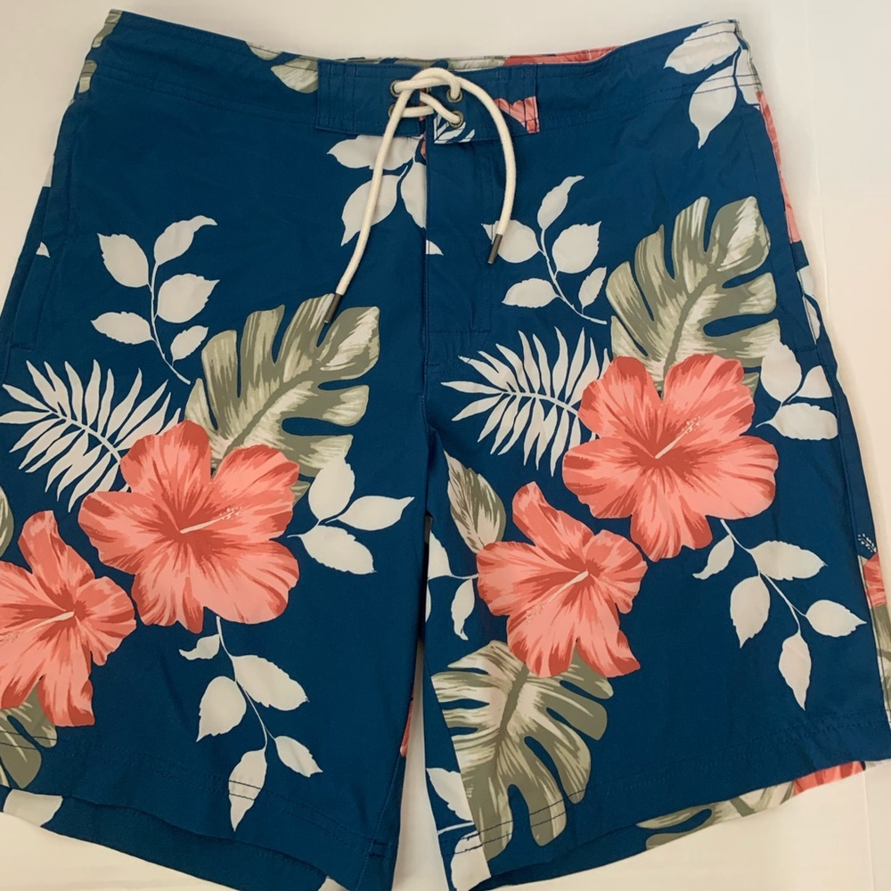 Men’s AMERICAN EAGLE Board Shorts Medium